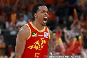 Xingkong Sports-太强场均30分7.3助！2024-25赛季总决赛MVP：小巴里-布朗！