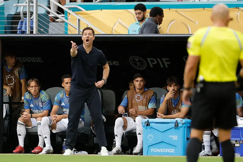 星空体育官网-阿隆索：阿诺德送出过500次这样的传中，贡萨洛对球队帮助很大