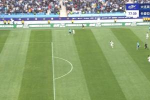 网页版登录入口-可惜了!马莱莱边路“煲汤”生吃对手,单刀挑射被扑!